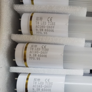 高亮度节能led灯管1.2米8w替换40w日光灯厂家供应